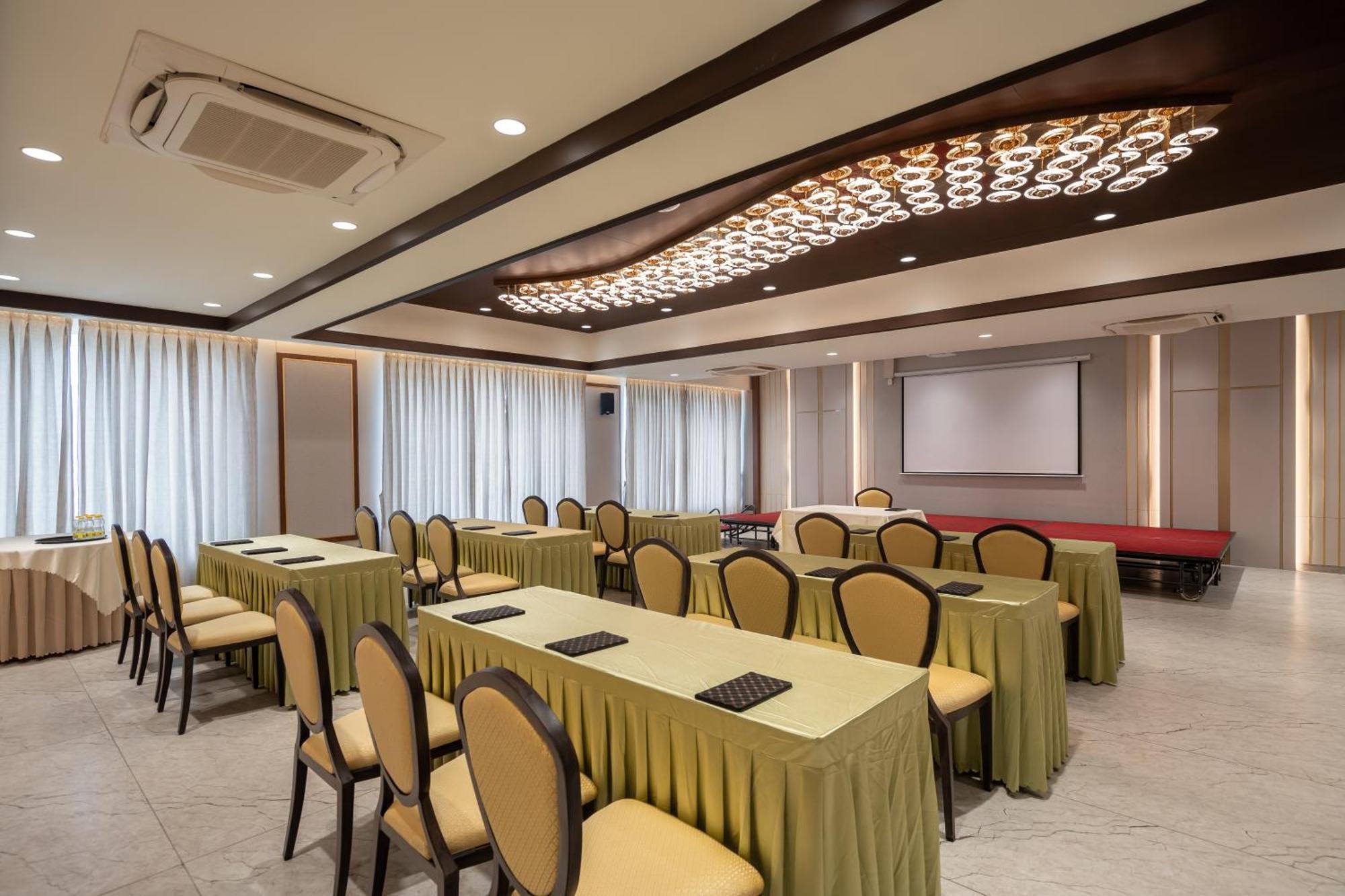 Copper Leaf Hotels, 티루넬벨리 외부 사진